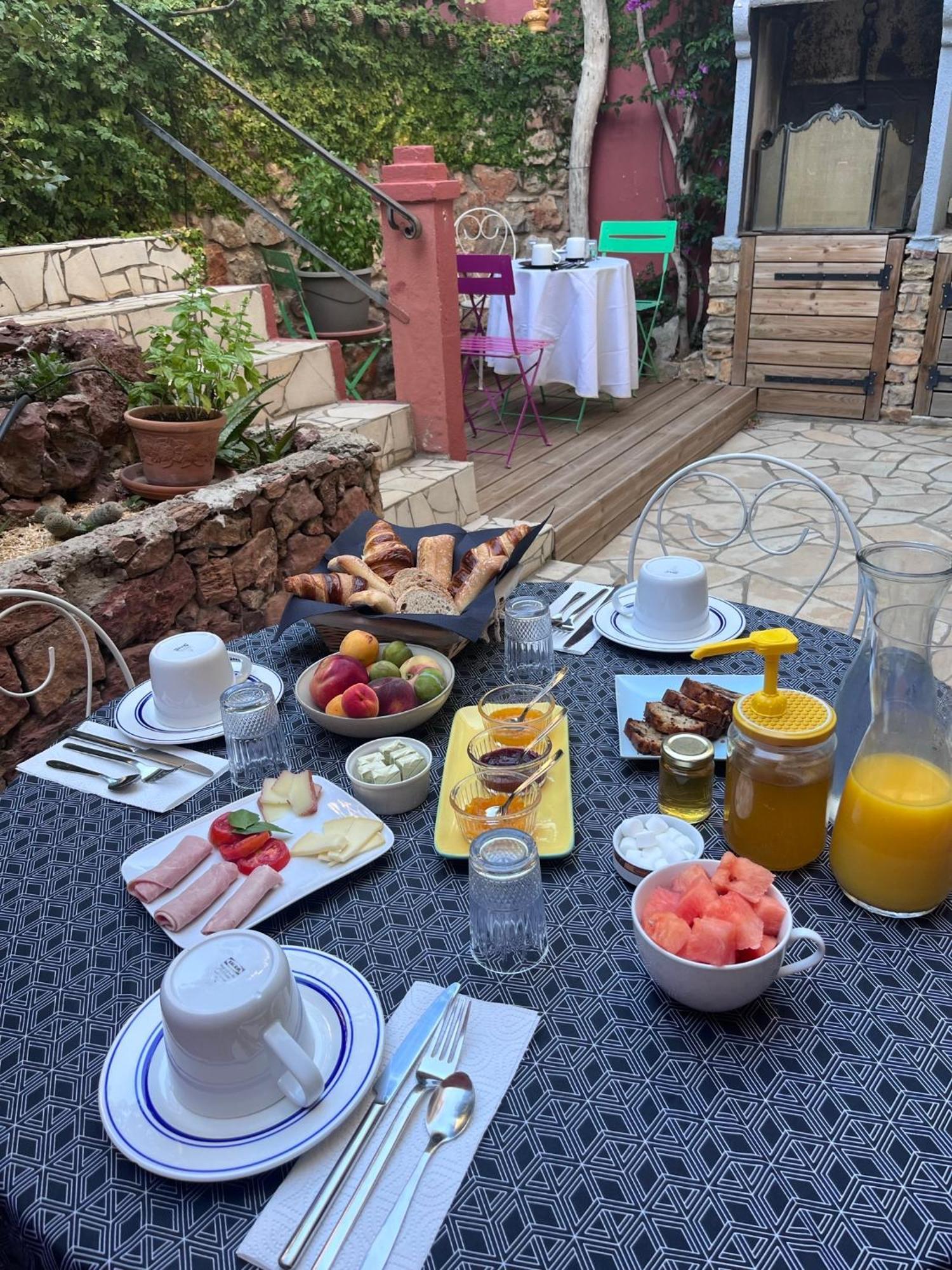 Abri Du Vent, Chambres Et Appartements Fitou Екстериор снимка